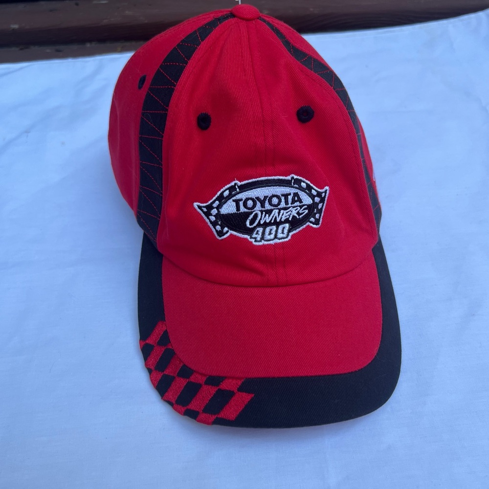 NASCAR Toyota Owners 400 Victory Lane 2016 Richmond Raceway Hook & Loop Hat/Cap